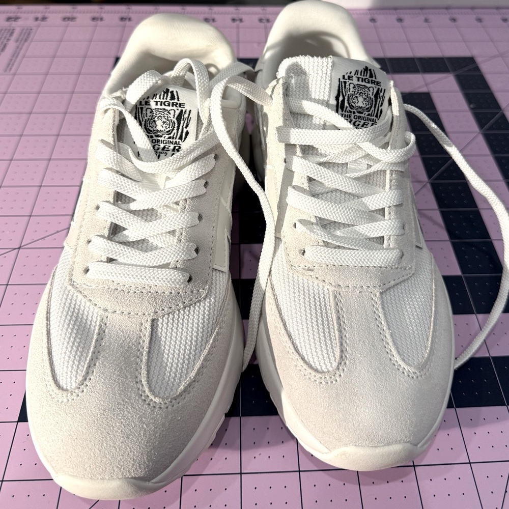 Le Tiger size 7.5 ladies 1977 Baxter sneaker